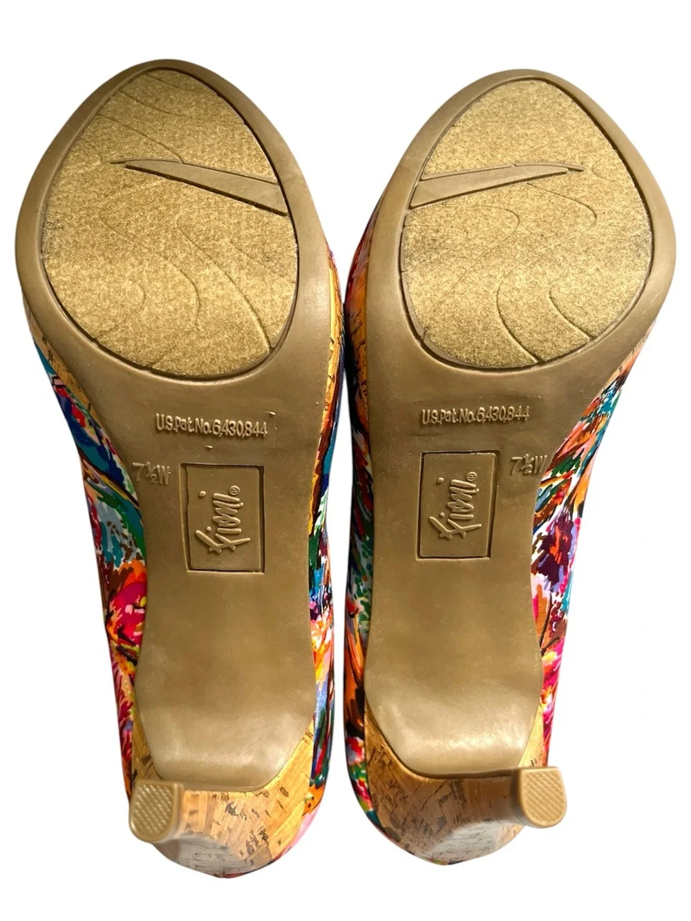 FIONI Multicolor Floral Print Fabric Women's Pumps Almond Heels 4 inches 7 1/2 W - Picture 5 of 6